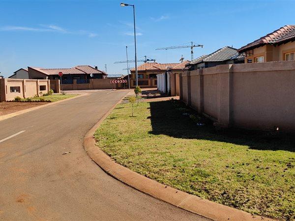 2 Bedroom Property for Sale in Bergsig Western Cape